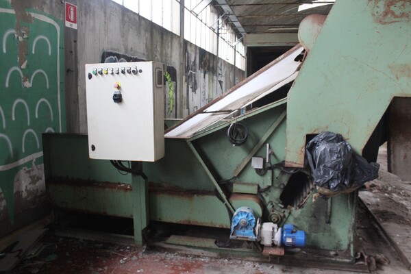1#7482 Macchinari e attrezzature per carbonizzo e autocarro Iveco in vendita - foto 75
