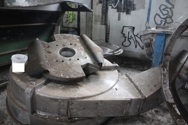 1#7482 Macchinari e attrezzature per carbonizzo e autocarro Iveco in vendita - foto 77