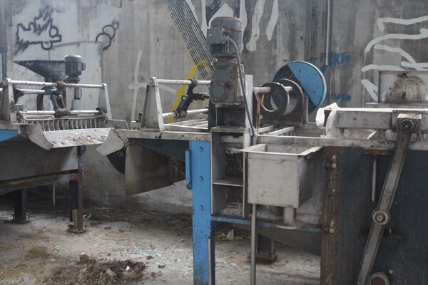 1#7482 Macchinari e attrezzature per carbonizzo e autocarro Iveco in vendita - foto 81