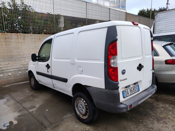 3#7487 Autocarro Fiat Doblò in vendita - foto 2