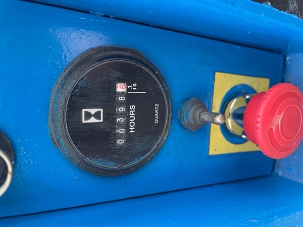 2#7516 Piattaforma aerea verticale Genie in vendita - foto 6