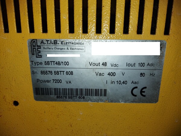 2#7517 Carrello elevatore Om e carica batteria Atib in vendita - foto 11