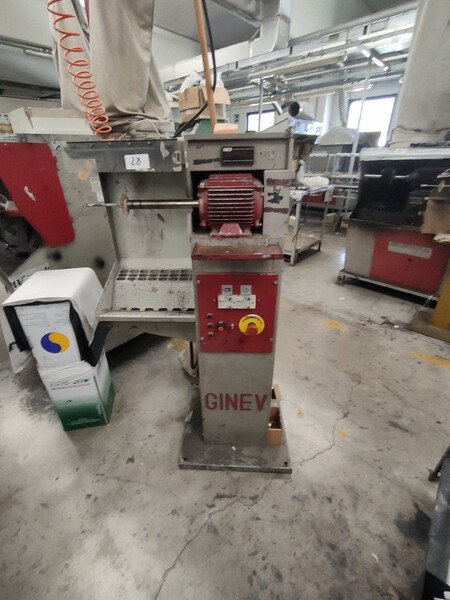 1#7518 Macchinari e attrezzature per calzaturificio in vendita - foto 12