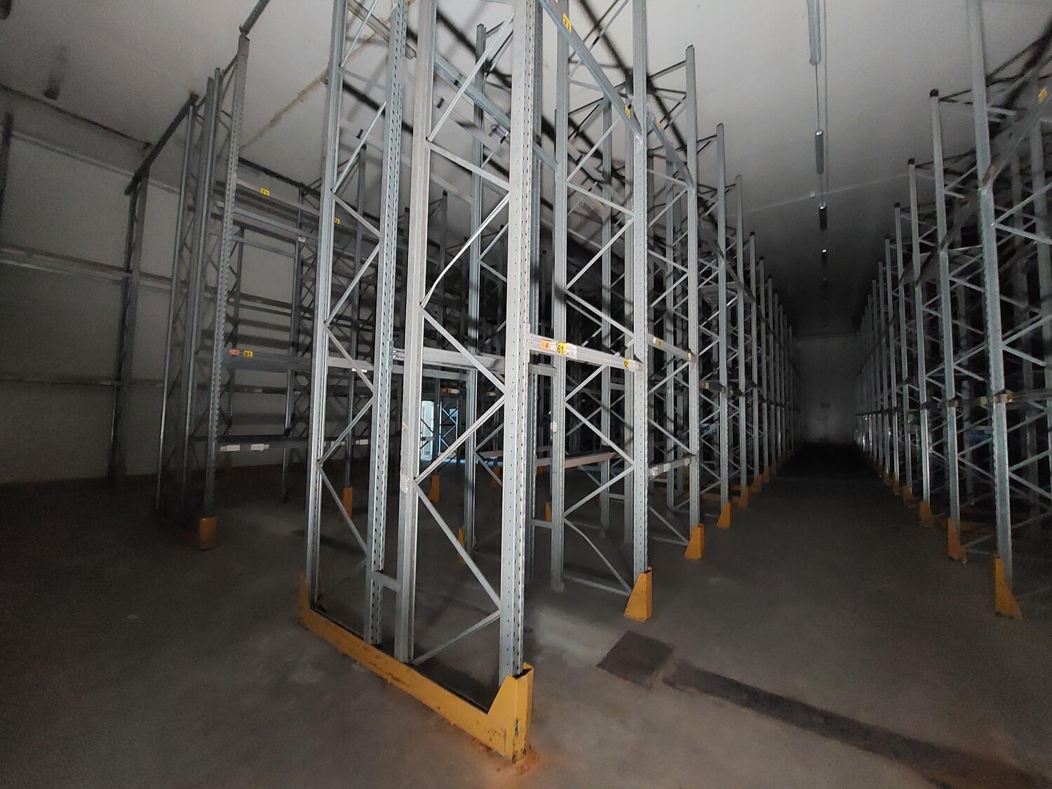 Lot Industrial Shelving