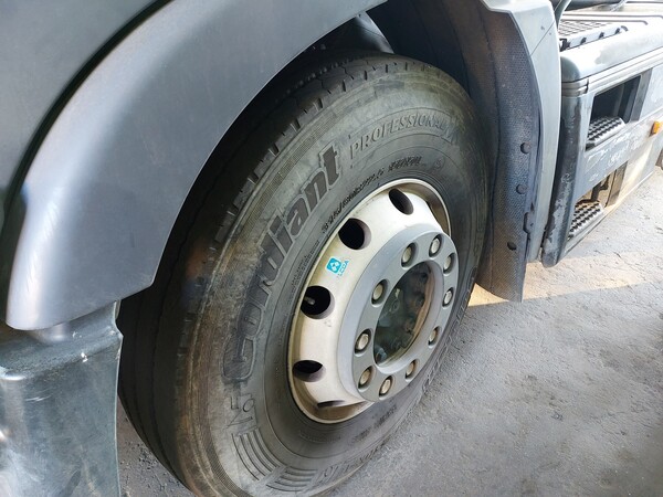 12#7528 Trattore per semirimorchio Iveco Magirus in vendita - foto 8