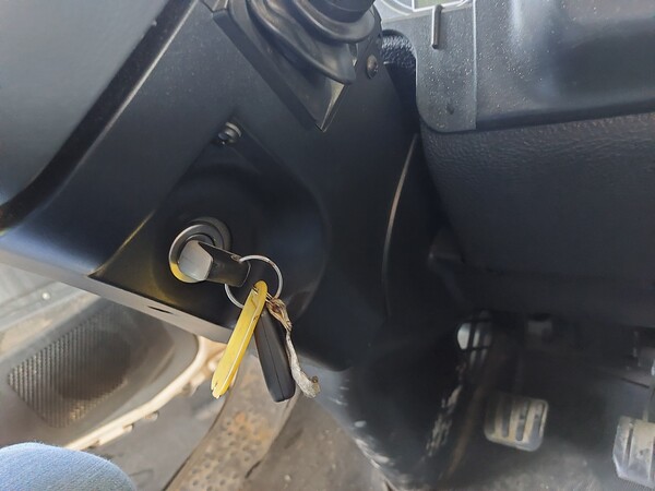 12#7528 Trattore per semirimorchio Iveco Magirus in vendita - foto 15