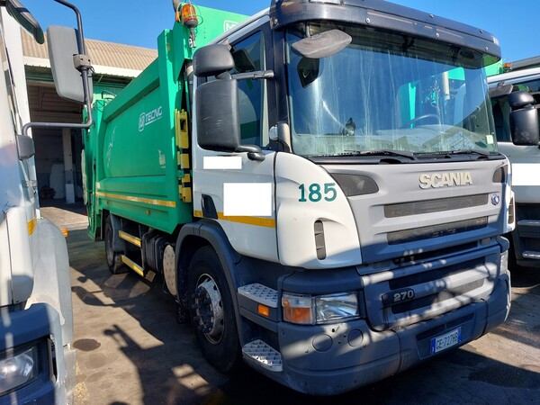 15#7528 Autocompattatore Scania in vendita - foto 2