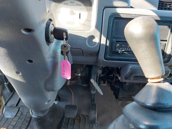 2#7528 Autocarro con pianale Nissan in vendita - foto 16