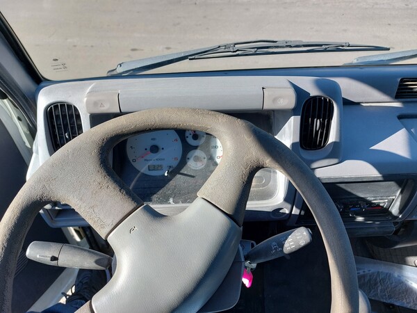 2#7528 Autocarro con pianale Nissan in vendita - foto 18