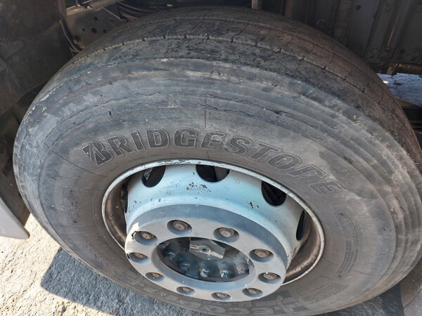 21#7528 Autocarro con scarrabile Iveco in vendita - foto 7