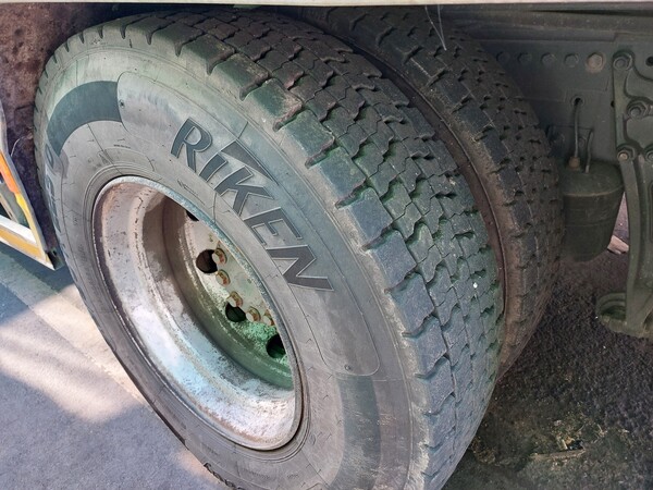 25#7528 Autocarro con scarrabile Daimlerchrysler in vendita - foto 6