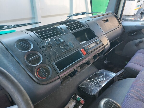 25#7528 Autocarro con scarrabile Daimlerchrysler in vendita - foto 14