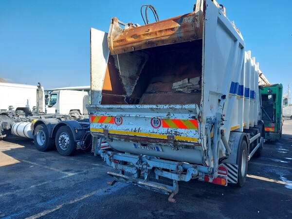 27#7528 Autocompattatore Renault in vendita - foto 5