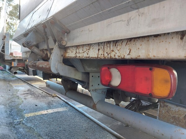 3#7528 Autocarro con pianale Nissan in vendita - foto 6