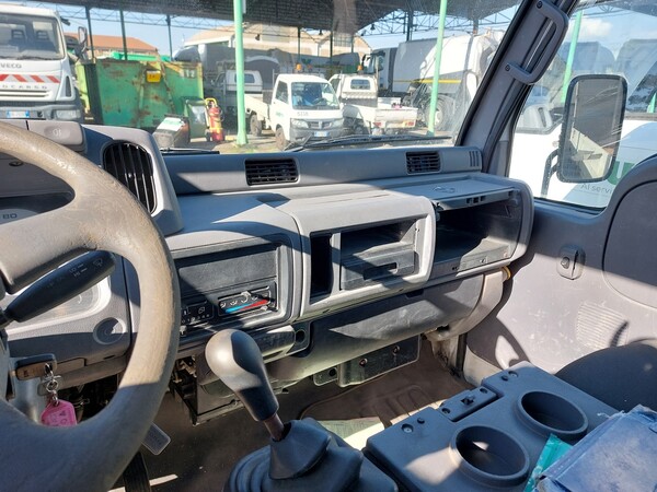 3#7528 Autocarro con pianale Nissan in vendita - foto 14