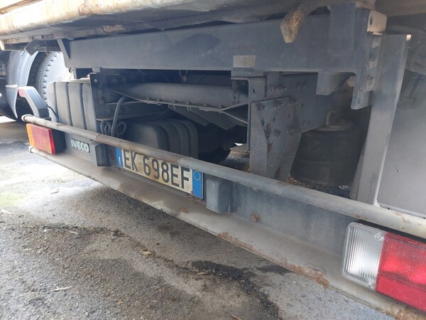 31#7528 Spazzatrice Iveco in vendita - foto 4