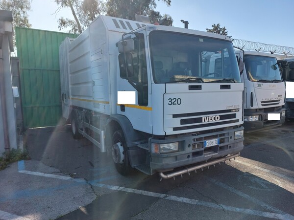 32#7528 Lavacassonetti Iveco in vendita - foto 2