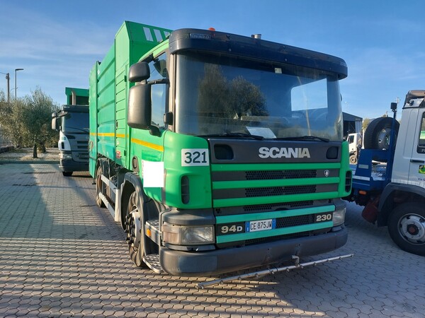 35#7528 Lavacassonetti-Lavastrade Scania in vendita - foto 1