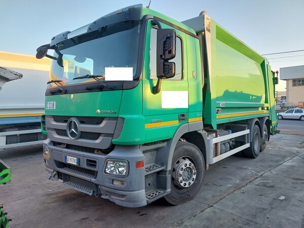42#7528 Autocompattatore Daimler in vendita - foto 2