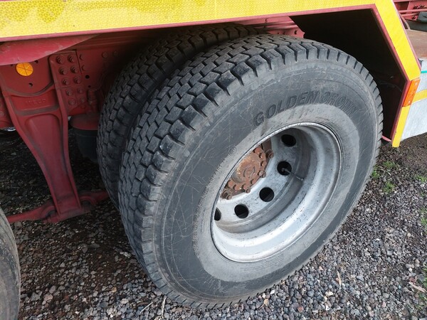 43#7528 Autocarro con scarrabile Iveco in vendita - foto 7