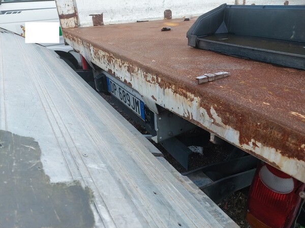 44#7528 Autocarro con pianale Renault in vendita - foto 4