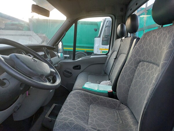 44#7528 Autocarro con pianale Renault in vendita - foto 13
