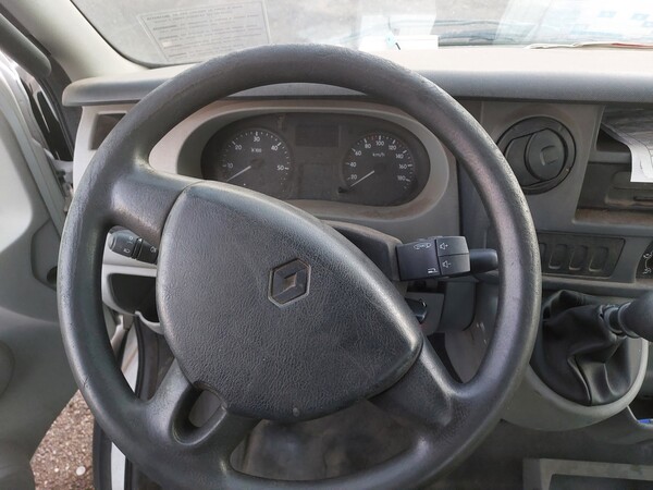 44#7528 Autocarro con pianale Renault in vendita - foto 15