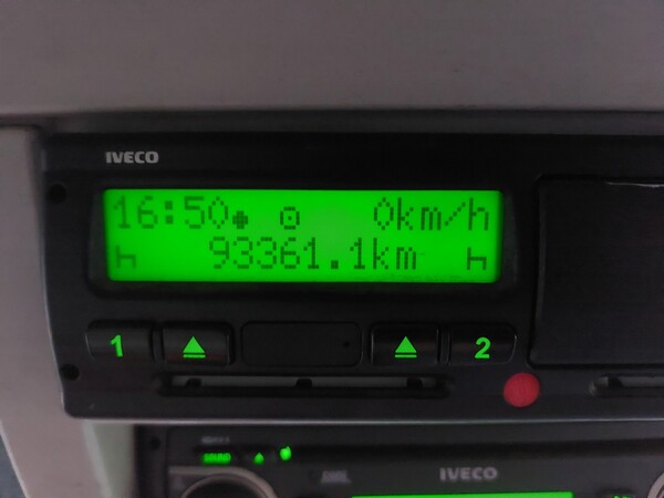 45#7528 Spazzatrice Iveco in vendita - foto 16