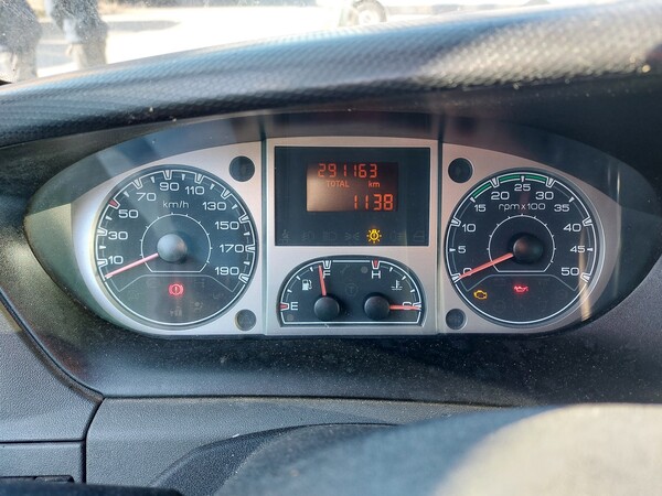 5#7528 Mini compattatore vasca Iveco in vendita - foto 16