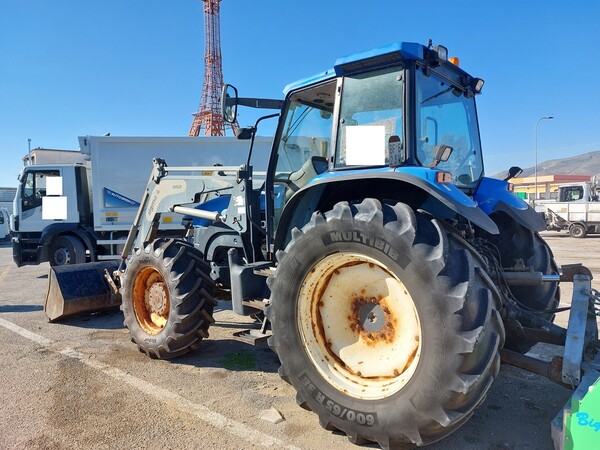 56#7528 Trattrice agricola New Holland in vendita - foto 4