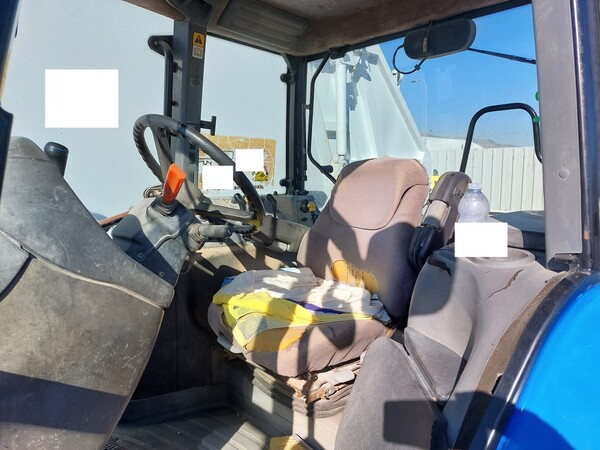 56#7528 Trattrice agricola New Holland in vendita - foto 9