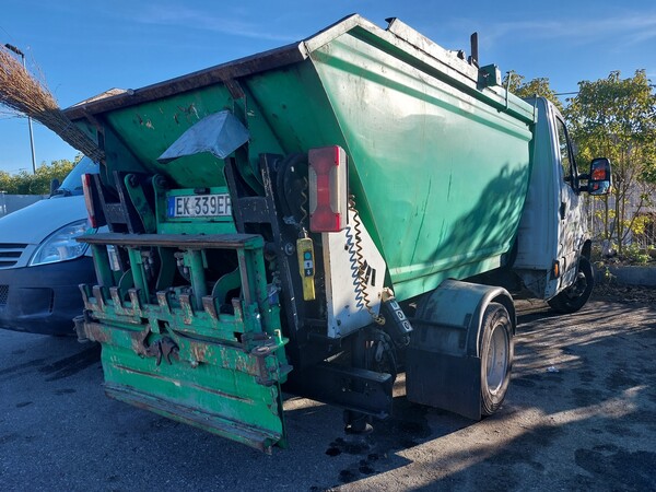 62#7528 Mini compattatore vasca Iveco in vendita - foto 4