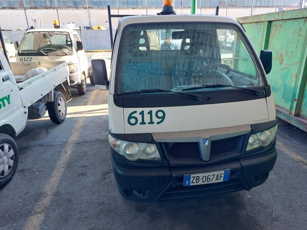 8#7528 Autocarro con pianale Piaggio in vendita - foto 2