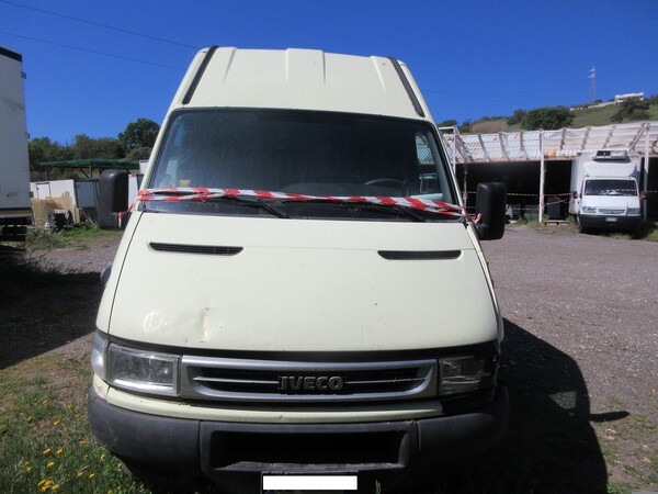 1#7532 Furgone Iveco Daily in vendita - foto 3