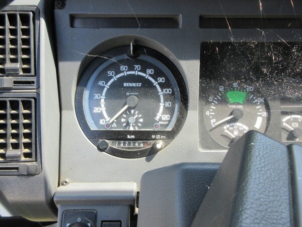 3#7532 Autocarro con frigo Renault in vendita - foto 2