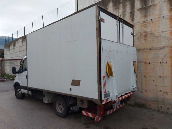 13#7533 Furgone isotermico Iveco 35c13 in vendita - foto 4