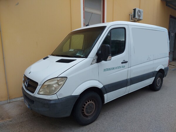 14#7533 Furgone coibentato Mercedes in vendita - foto 1