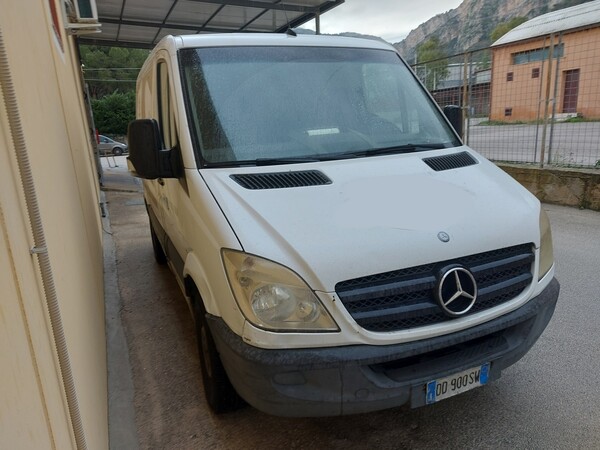 14#7533 Furgone coibentato Mercedes in vendita - foto 4