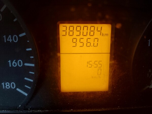 14#7533 Furgone coibentato Mercedes in vendita - foto 13