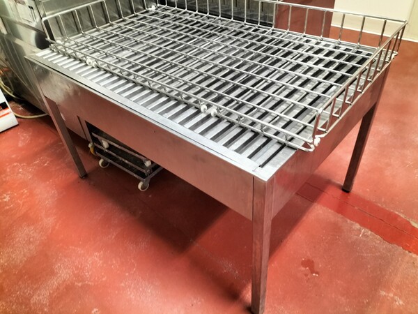 5#7533 Attrezzature per lavaggio e conservazione di utensili in vendita - foto 2