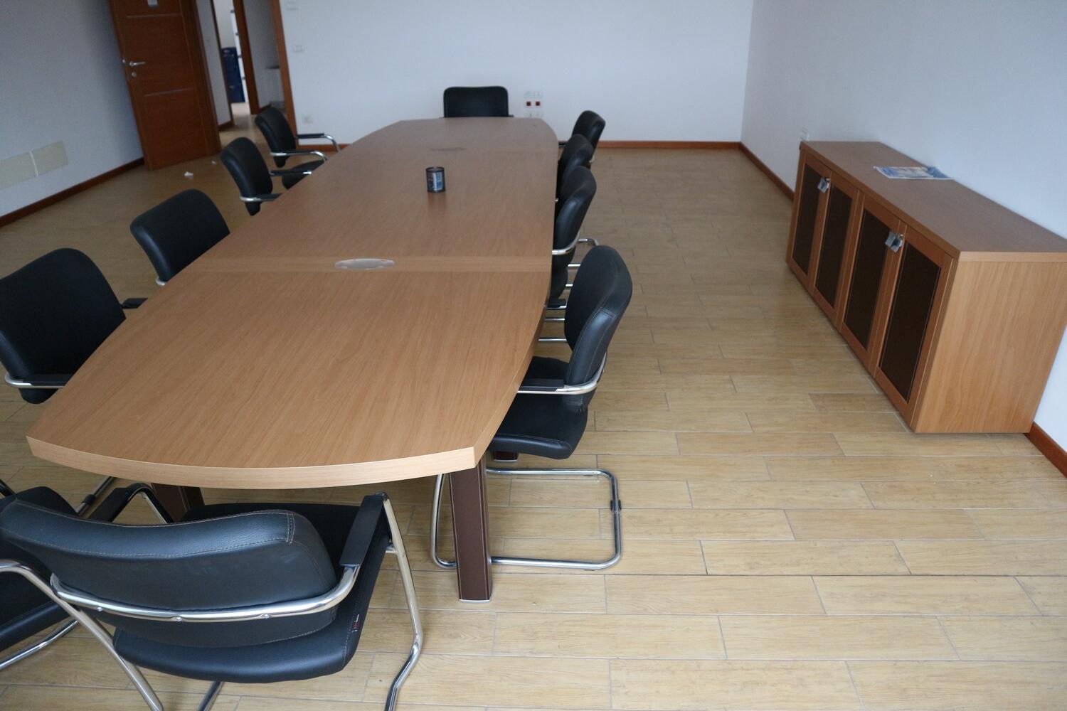 Lot Office furniture and equipment