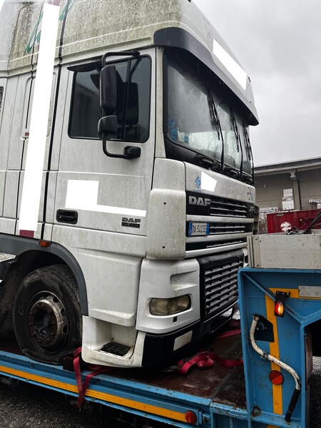 1#7545 Trattore stradale Daf e semirimorchi CCFC in vendita - foto 29