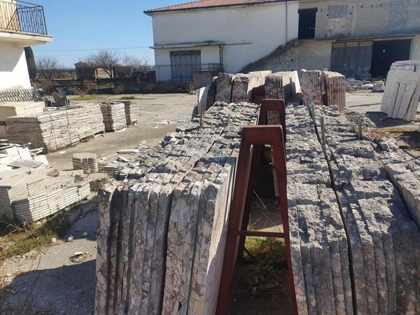 10#7549 Lastre di marmo in vendita - foto 1