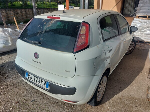 8#7551 Autovettura Fiat Punto in vendita - foto 3