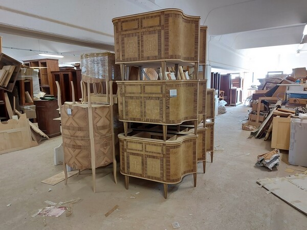 1#7553 Arredamento in legno in vendita - foto 9