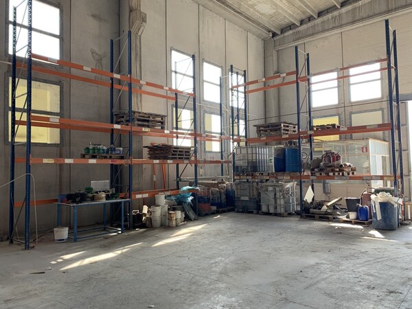 Logistica in vendita