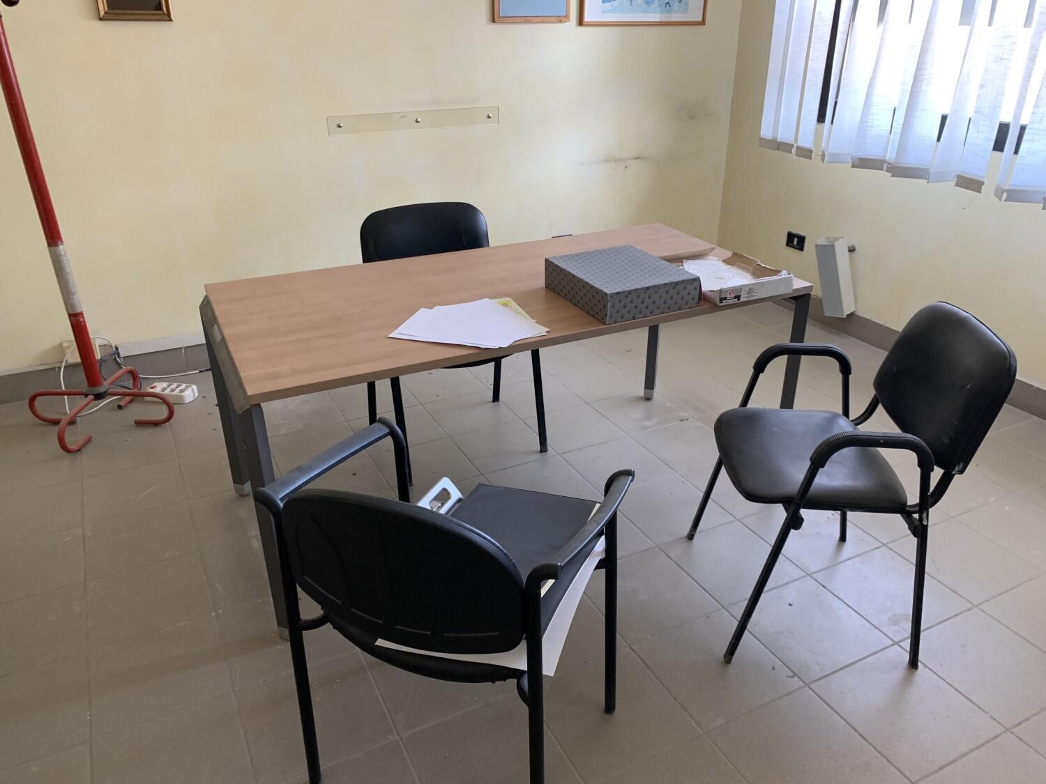 Lot Office furniture