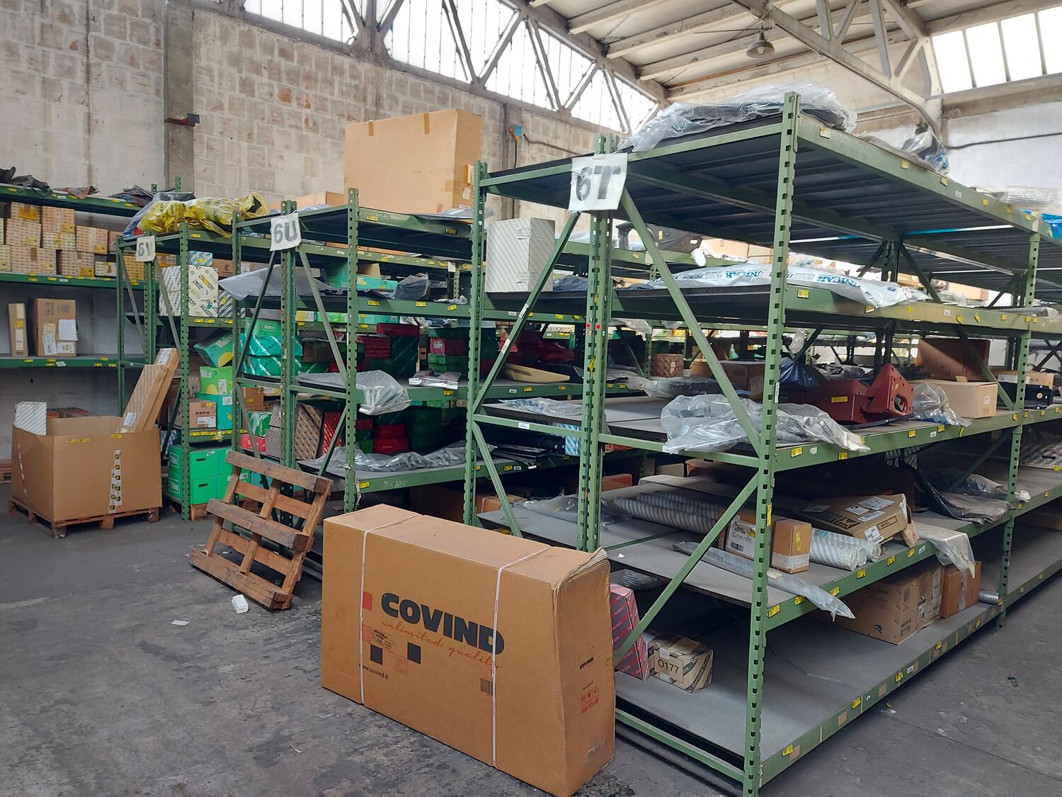 Lot Mechanics spare parts warehouse