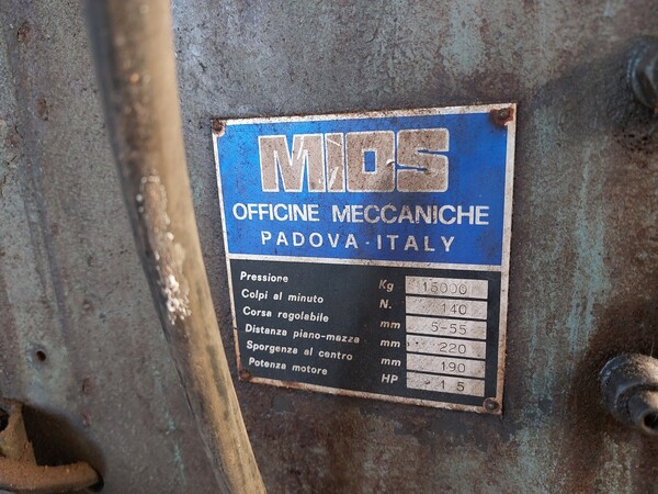 67#7559 Materiale ferroso ed attrezzature per la lavorazione del ferro in vendita - foto 18