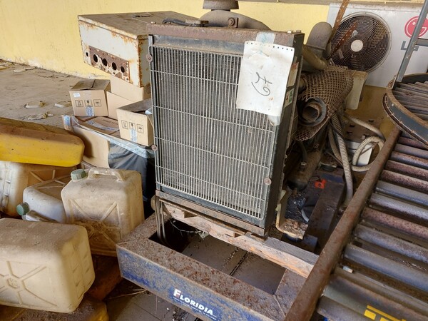 21#7562 Gruppo elettrogeno e compressore in vendita - foto 8